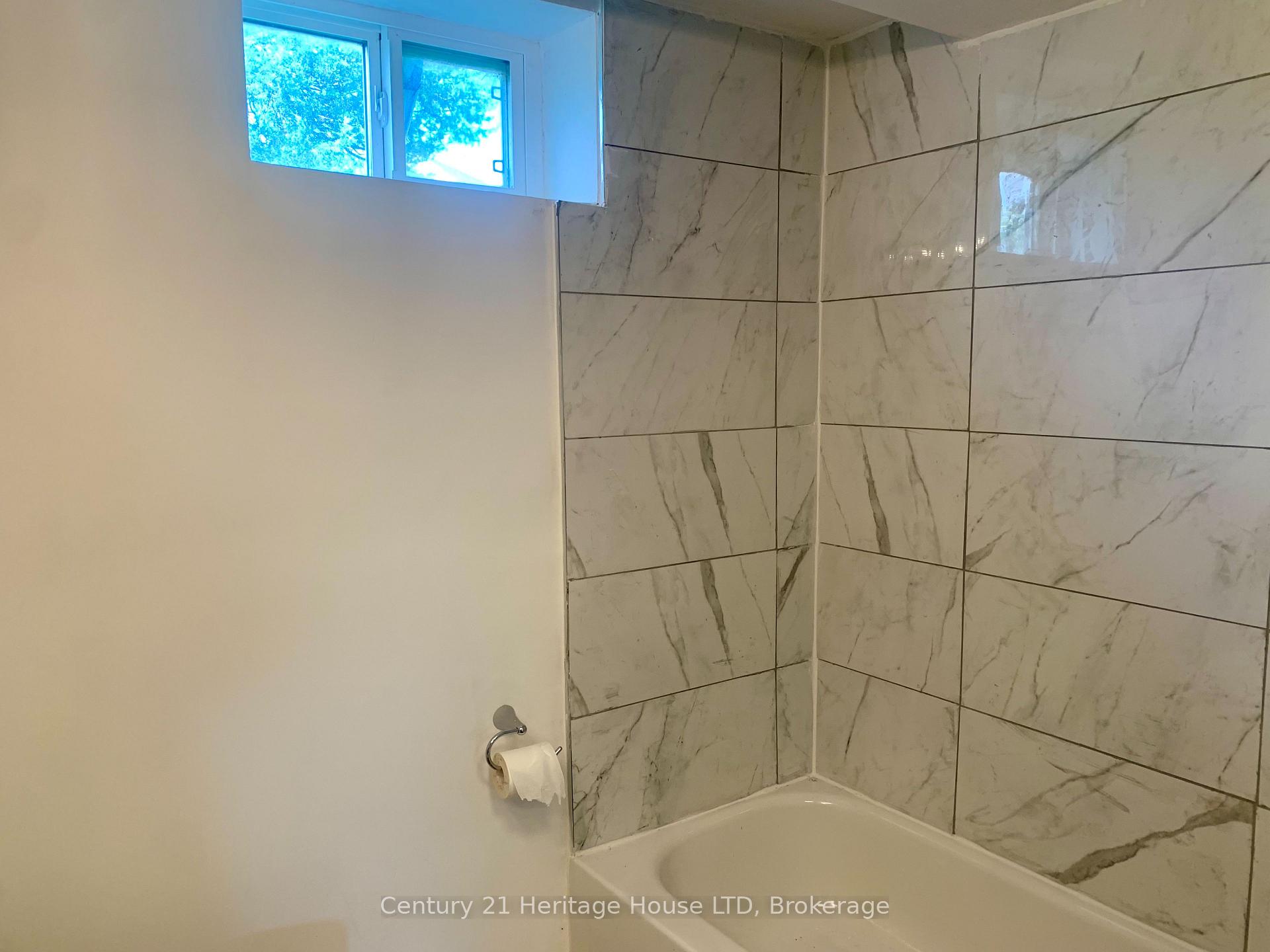 Photo 17 of 2 Foley Crescent, Thorold, Thorold Downtown — HOMEH