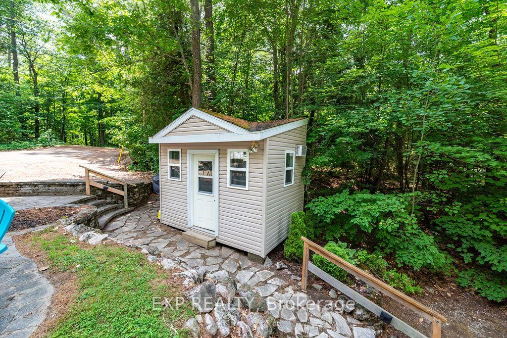 Photo 19 of 715 Long Point Way, Greater Madawaska, Greater Madawaska — HOMEH
