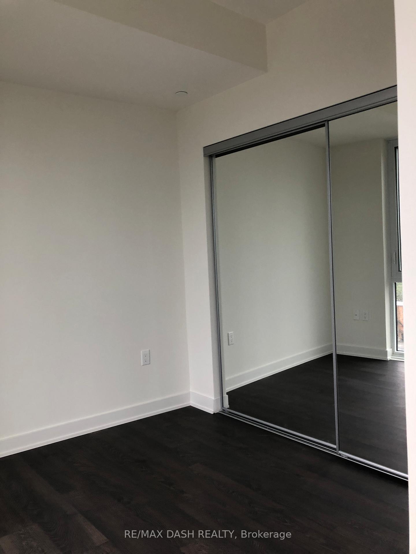 Photo 9 of Unit 1504W, 27 Bathurst Street, Toronto, Waterfront Communities — HOMEH