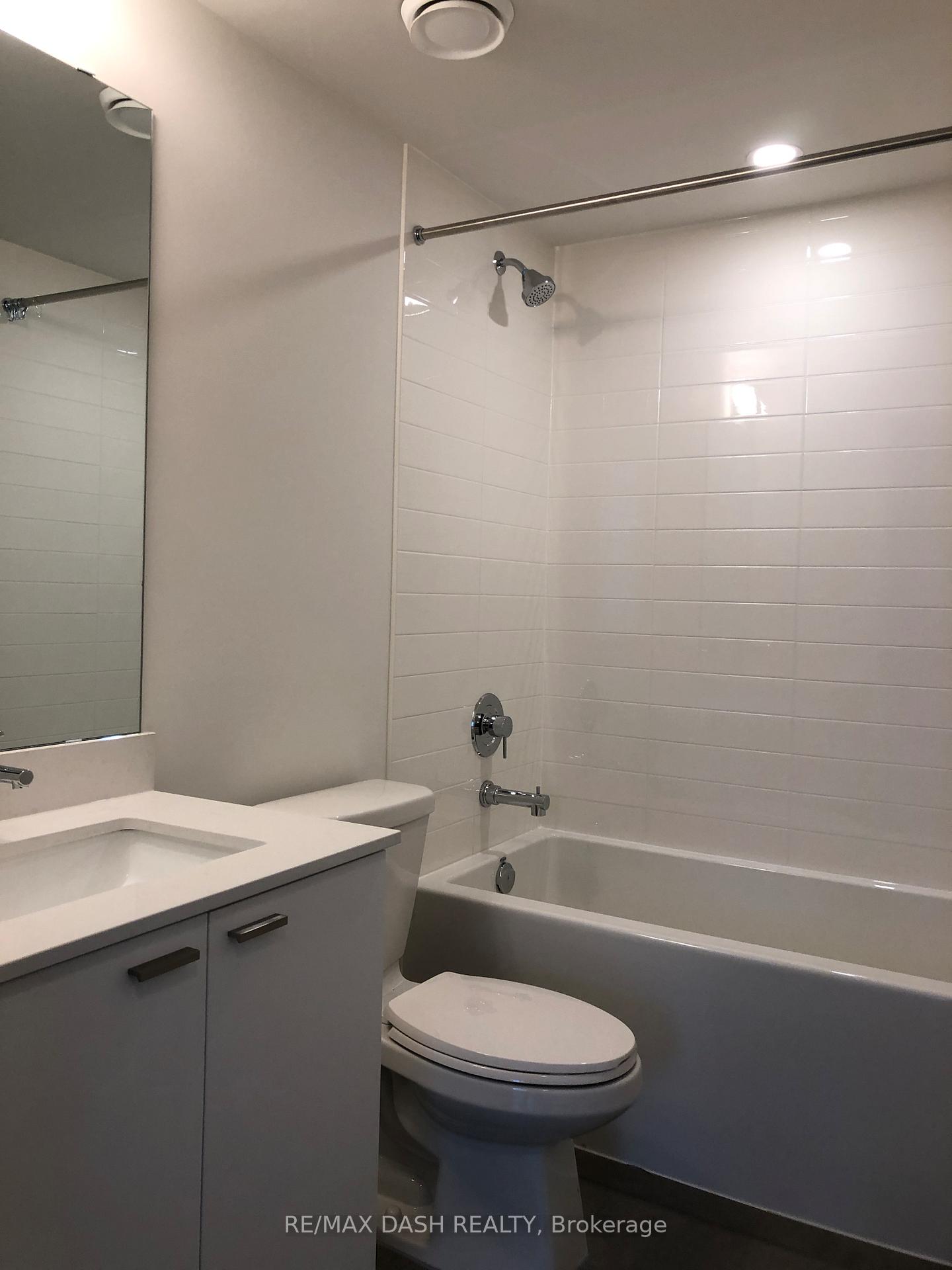 Photo 16 of Unit 1504W, 27 Bathurst Street, Toronto, Waterfront Communities — HOMEH