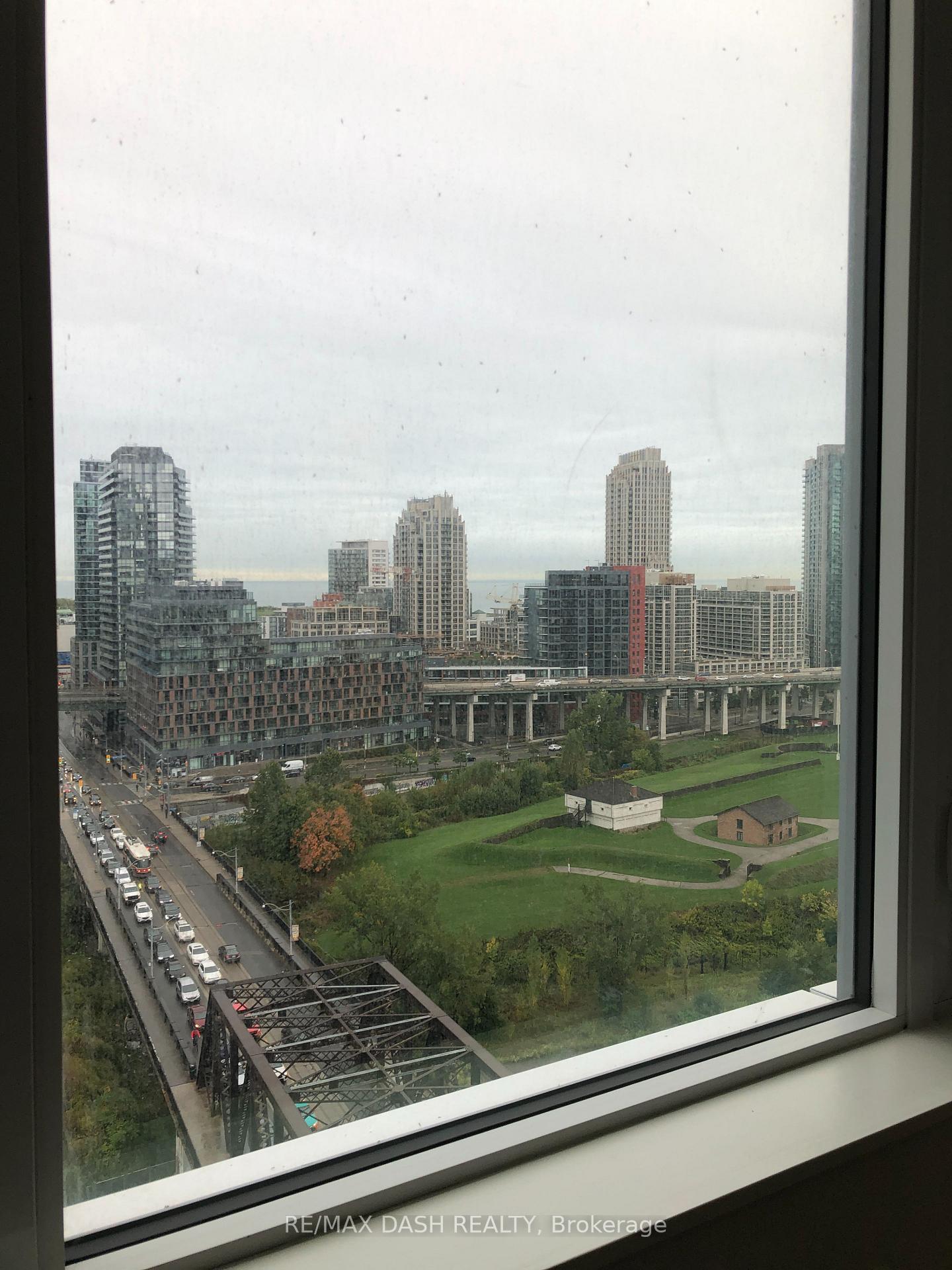 Photo 18 of Unit 1504W, 27 Bathurst Street, Toronto, Waterfront Communities — HOMEH