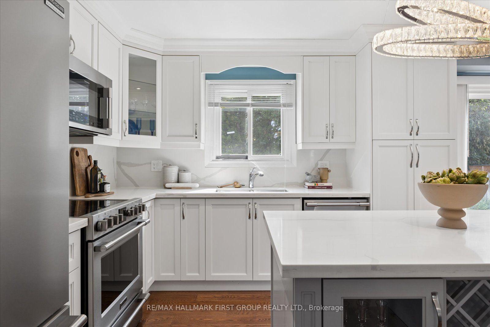 Photo 9 of 77 Willowbrook Drive, Whitby, Pringle Creek — HOMEH