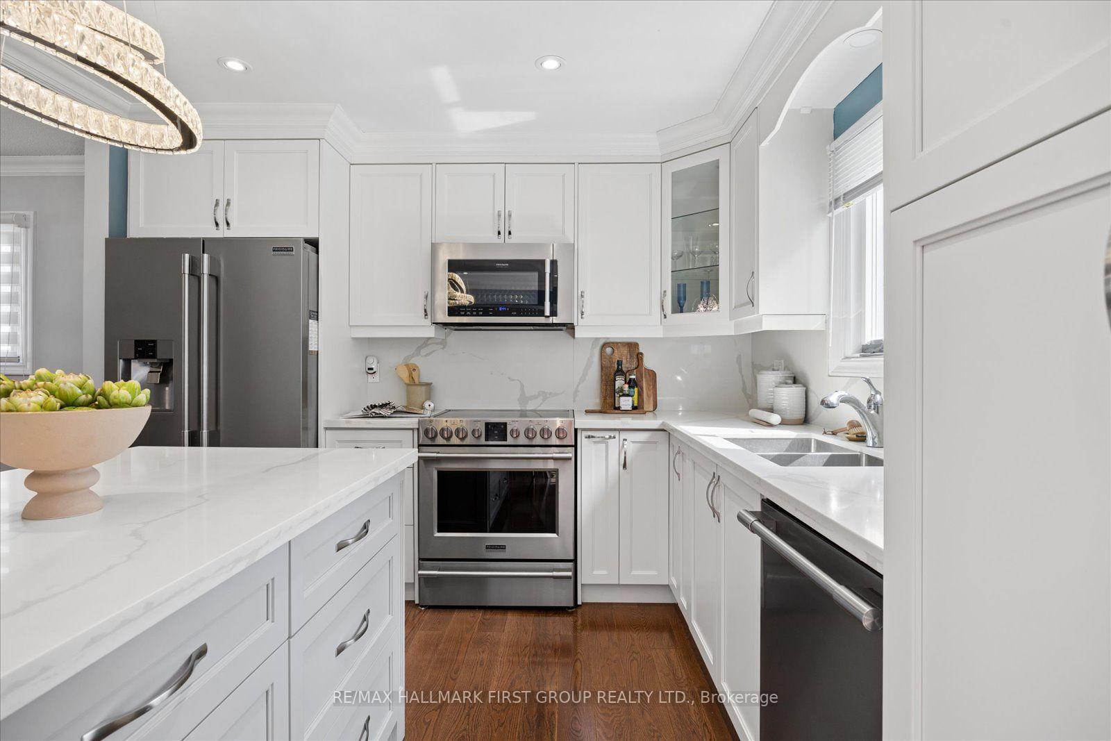 Photo 10 of 77 Willowbrook Drive, Whitby, Pringle Creek — HOMEH