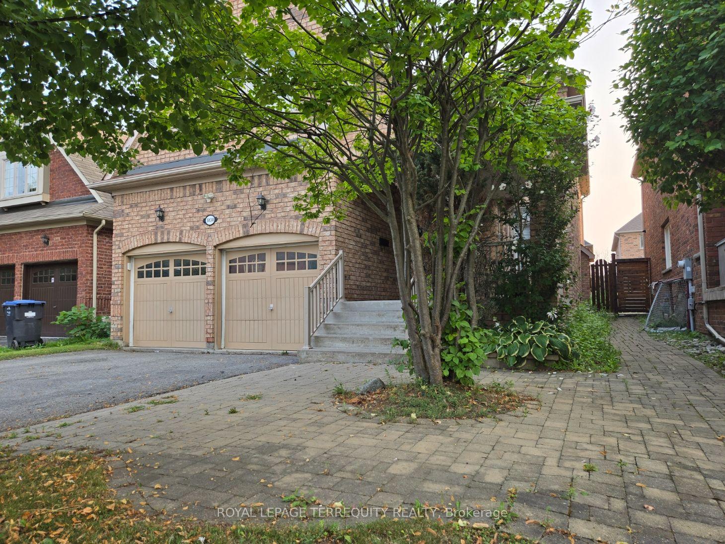 Photo 2 of 5138 Ancient Stone Avenue, Mississauga, Churchill Meadows — HOMEH