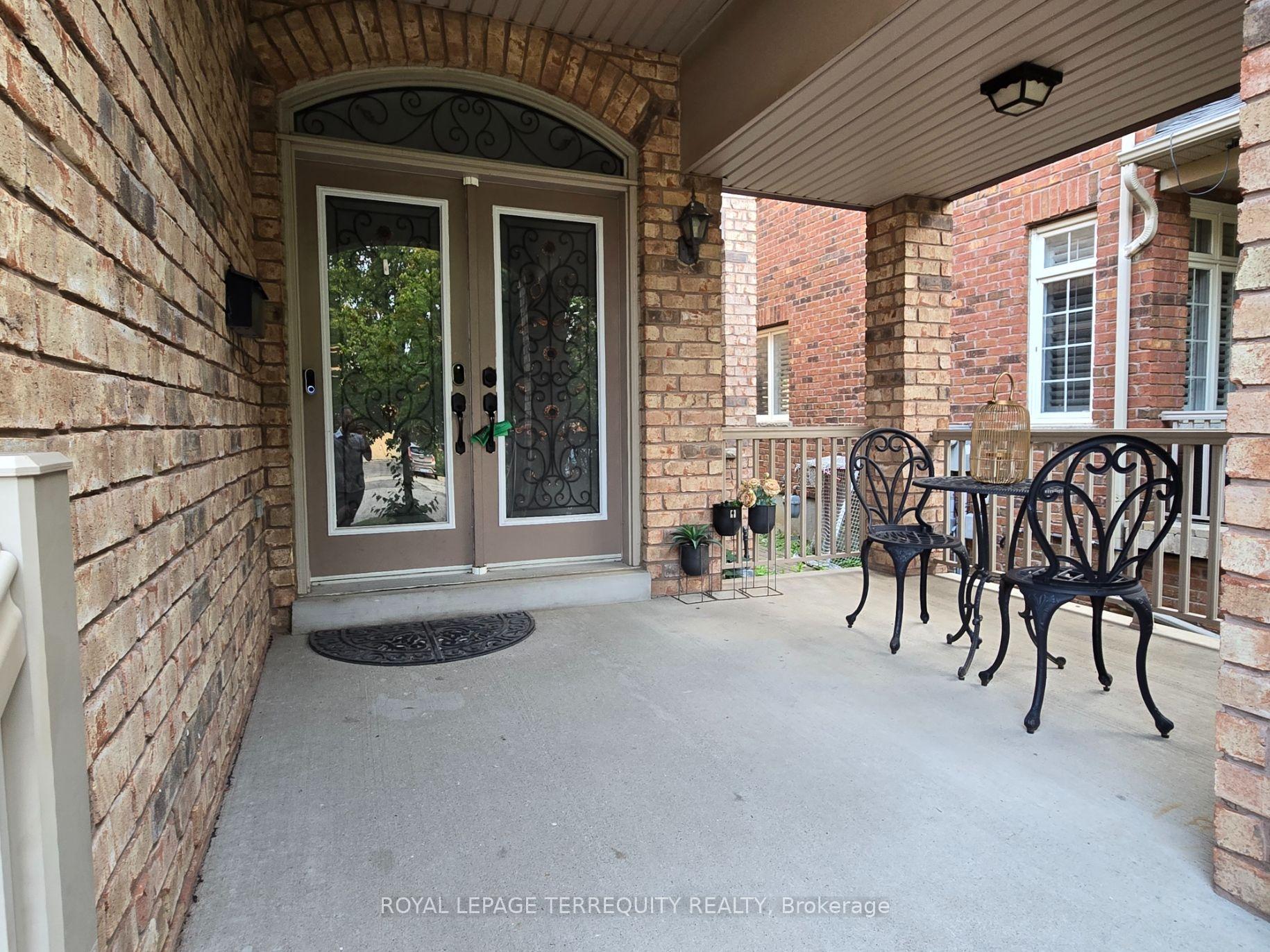 Photo 4 of 5138 Ancient Stone Avenue, Mississauga, Churchill Meadows — HOMEH