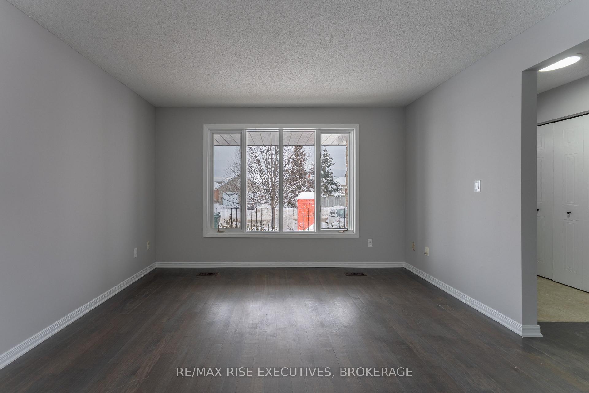 Photo 2 of Unit 1, 312 Waterloo Drive, Kingston, East Gardiners Rd — HOMEH