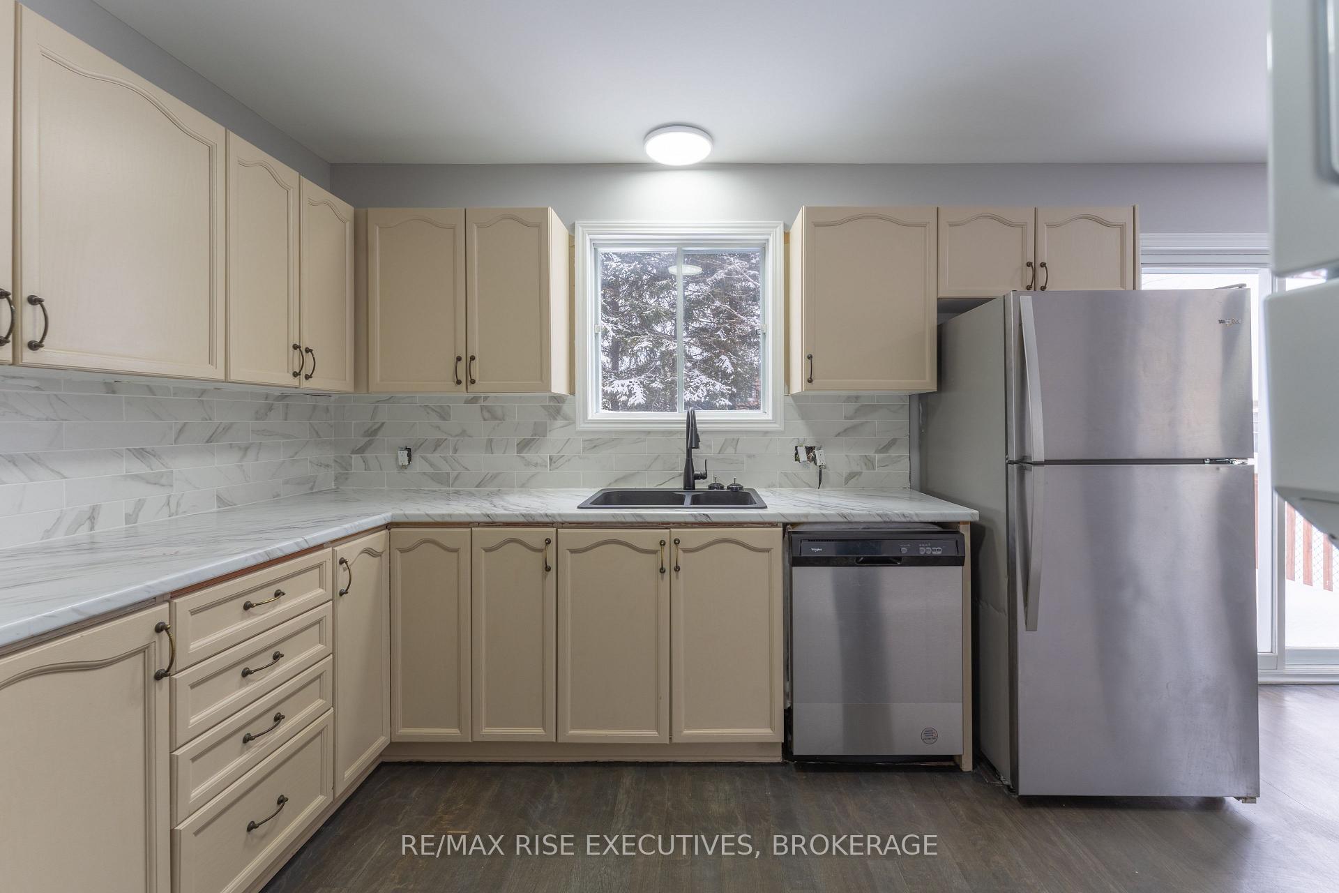 Photo 5 of Unit 1, 312 Waterloo Drive, Kingston, East Gardiners Rd — HOMEH