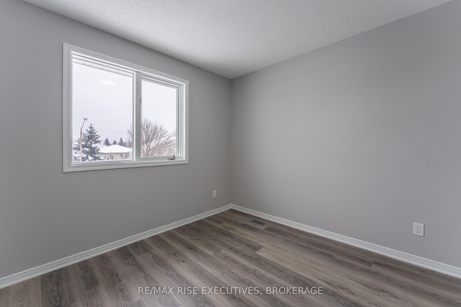 Photo 12 of Unit 1, 312 Waterloo Drive, Kingston, East Gardiners Rd — HOMEH
