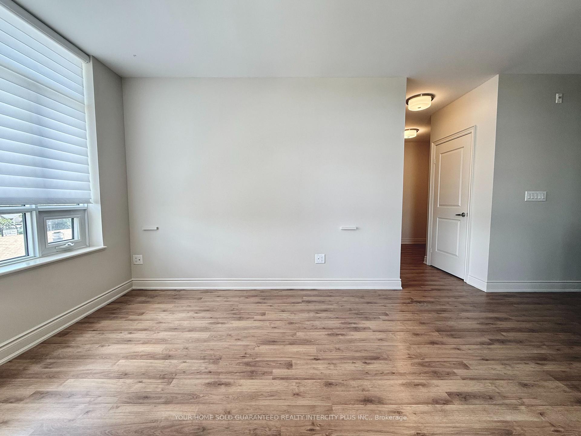 Photo 14 of Unit 418, 2396 Major Mackenzie Drive, Vaughan, Maple — HOMEH