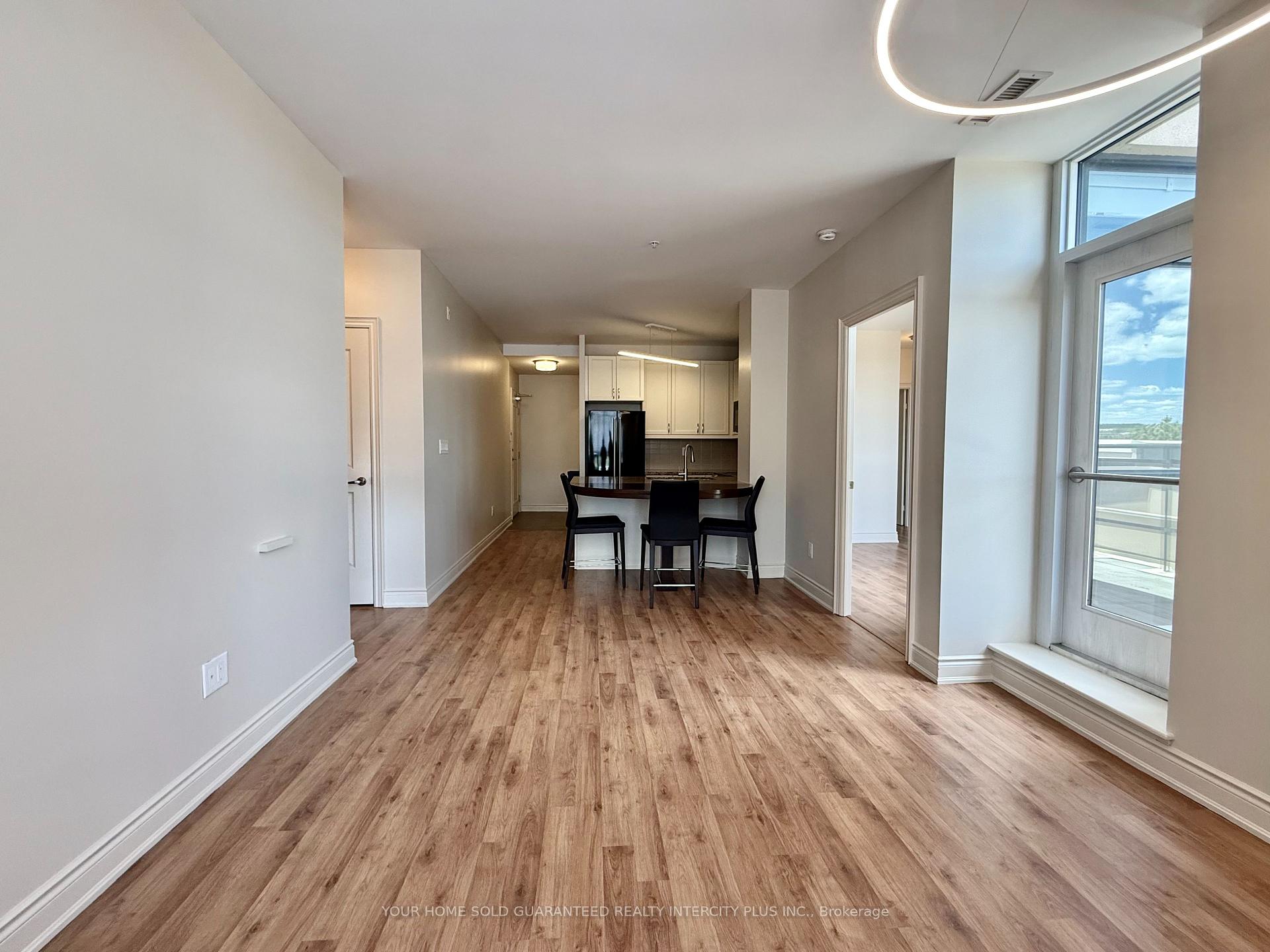 Photo 15 of Unit 418, 2396 Major Mackenzie Drive, Vaughan, Maple — HOMEH