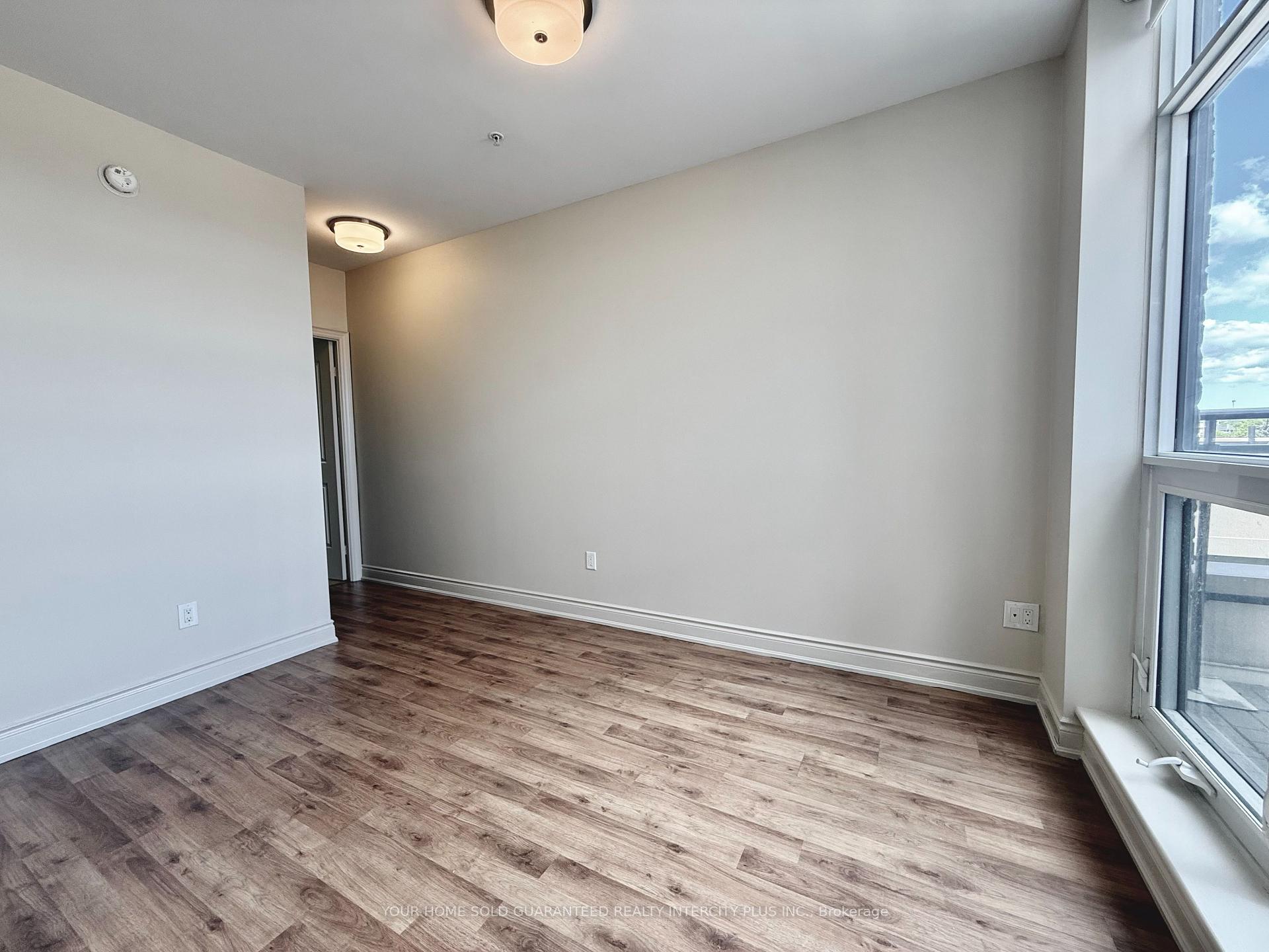 Photo 17 of Unit 418, 2396 Major Mackenzie Drive, Vaughan, Maple — HOMEH