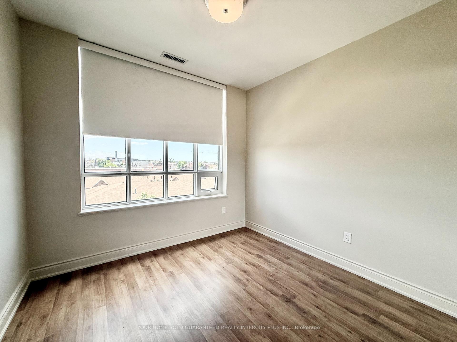 Photo 22 of Unit 418, 2396 Major Mackenzie Drive, Vaughan, Maple — HOMEH
