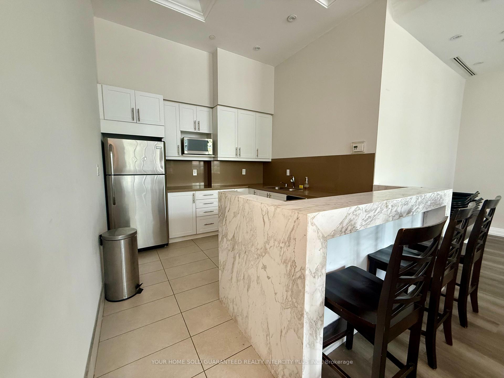 Photo 32 of Unit 418, 2396 Major Mackenzie Drive, Vaughan, Maple — HOMEH