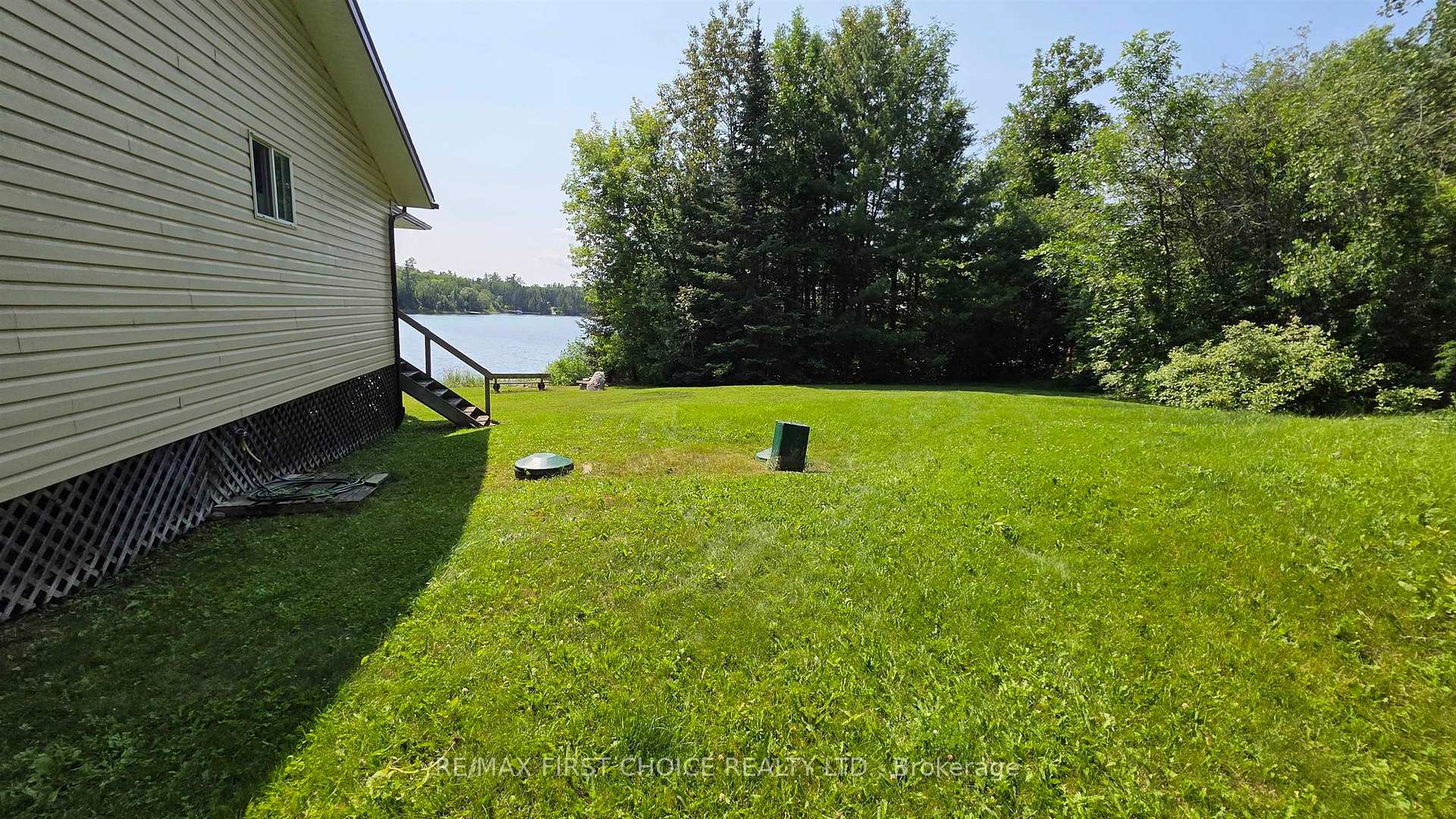 Photo 4 of 2 Moore Bay, Sioux Narrows-Nestor Falls, TB-530 — HOMEH