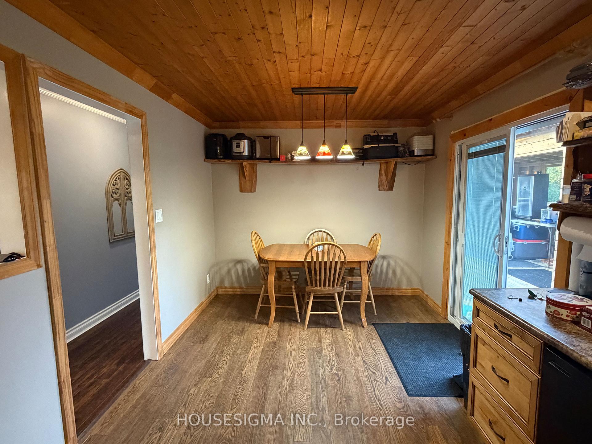 Photo 7 of 16 Mazepa Place, Oro-Medonte, Hawkestone — HOMEH