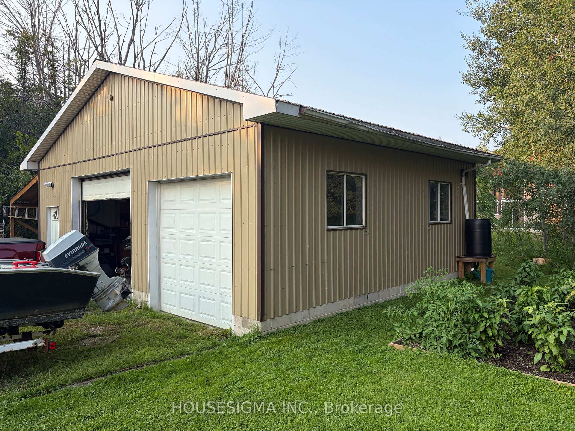 Photo 22 of 16 Mazepa Place, Oro-Medonte, Hawkestone — HOMEH