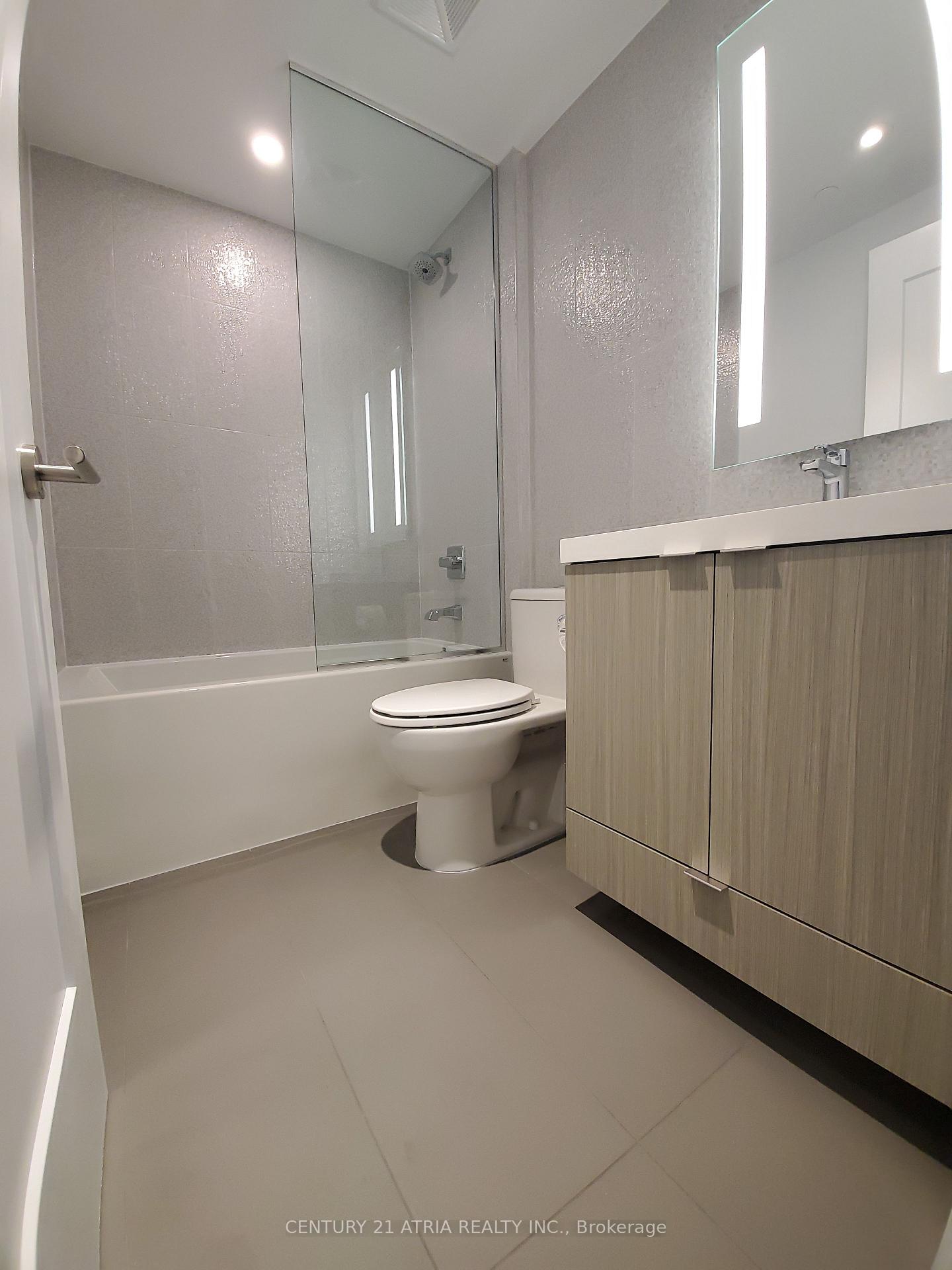 Photo 4 of Unit 2719, 585 Bloor Street E, Toronto, North St. James Town — HOMEH