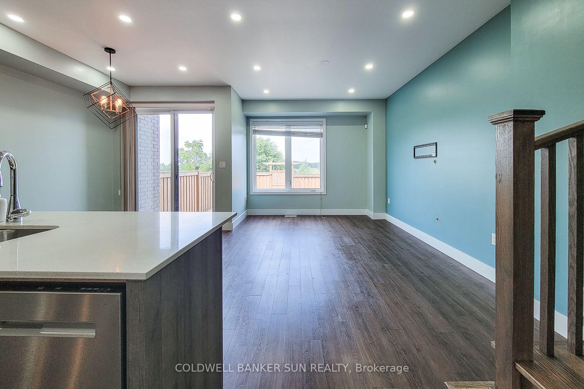 Photo 8 of 8 Bedrock Drive, Hamilton, Stoney Creek Mountain — HOMEH