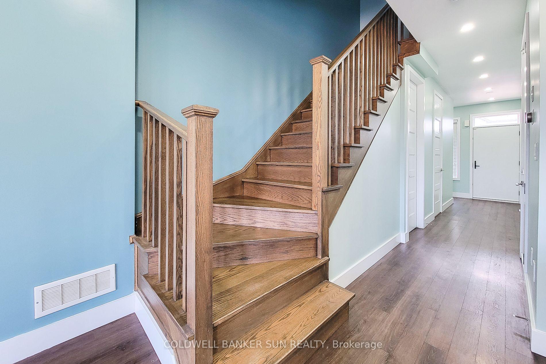 Photo 23 of 8 Bedrock Drive, Hamilton, Stoney Creek Mountain — HOMEH