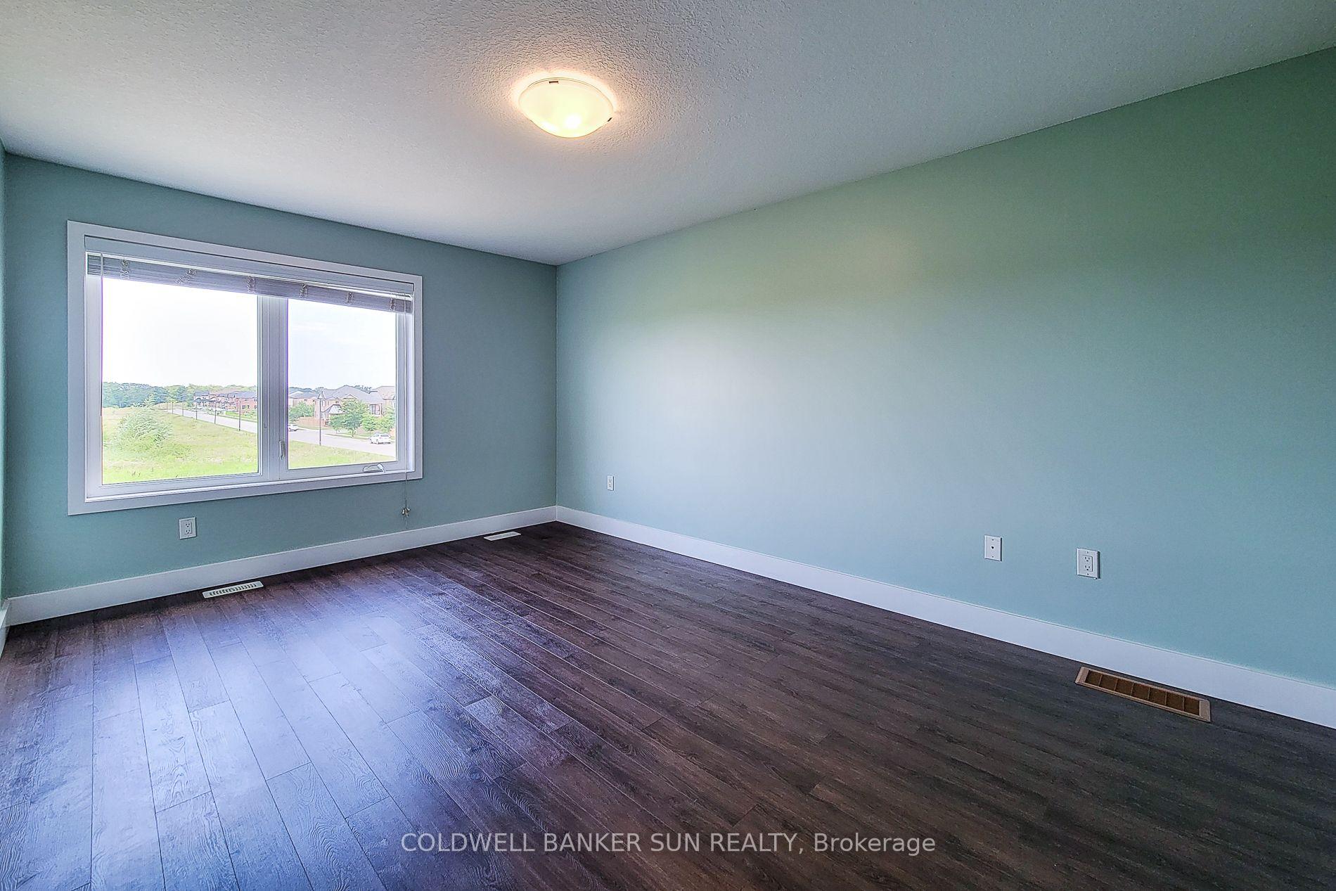 Photo 25 of 8 Bedrock Drive, Hamilton, Stoney Creek Mountain — HOMEH