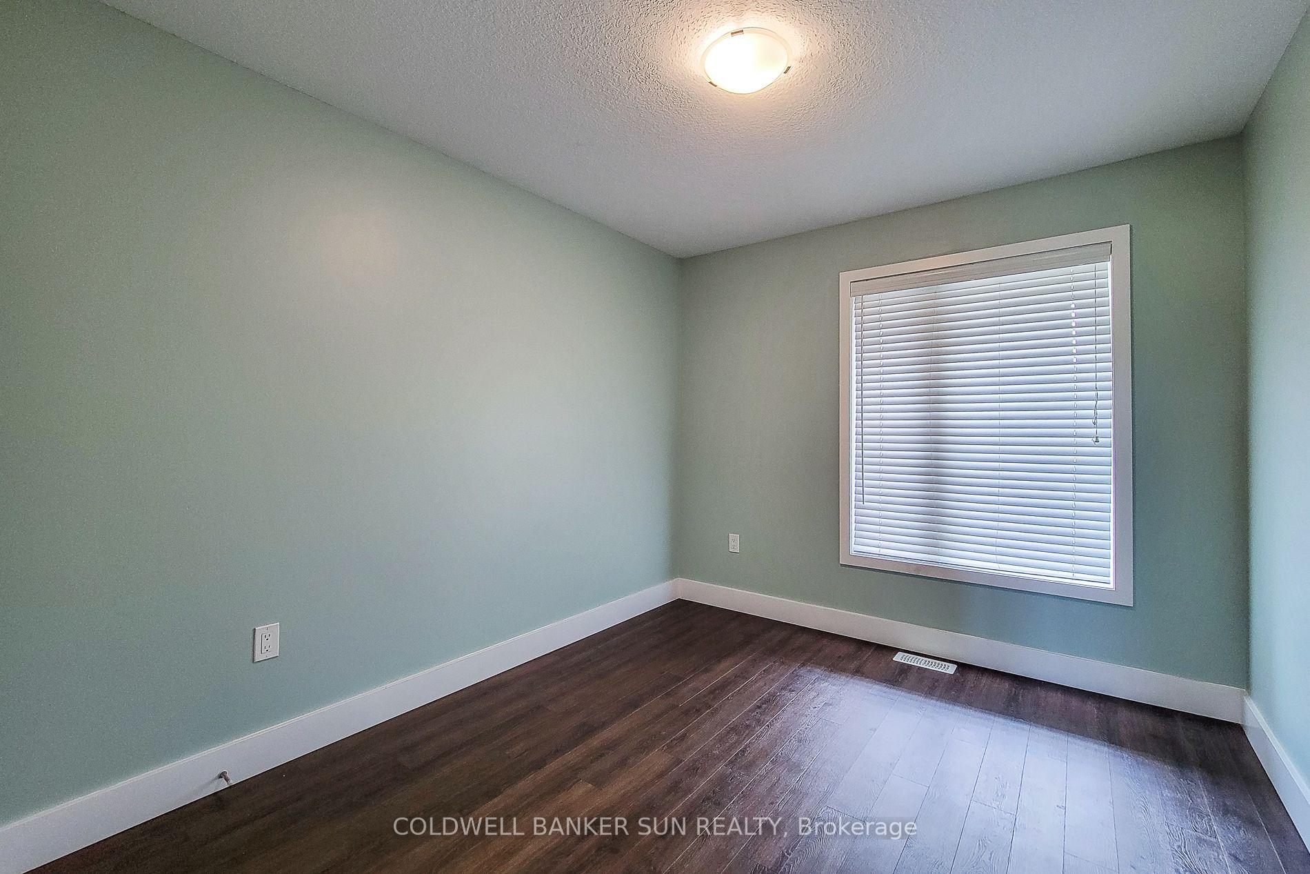 Photo 30 of 8 Bedrock Drive, Hamilton, Stoney Creek Mountain — HOMEH