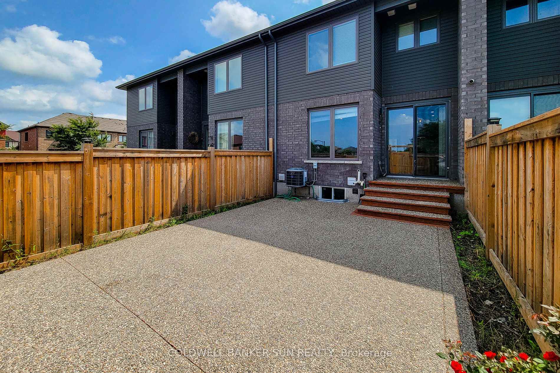 Photo 48 of 8 Bedrock Drive, Hamilton, Stoney Creek Mountain — HOMEH