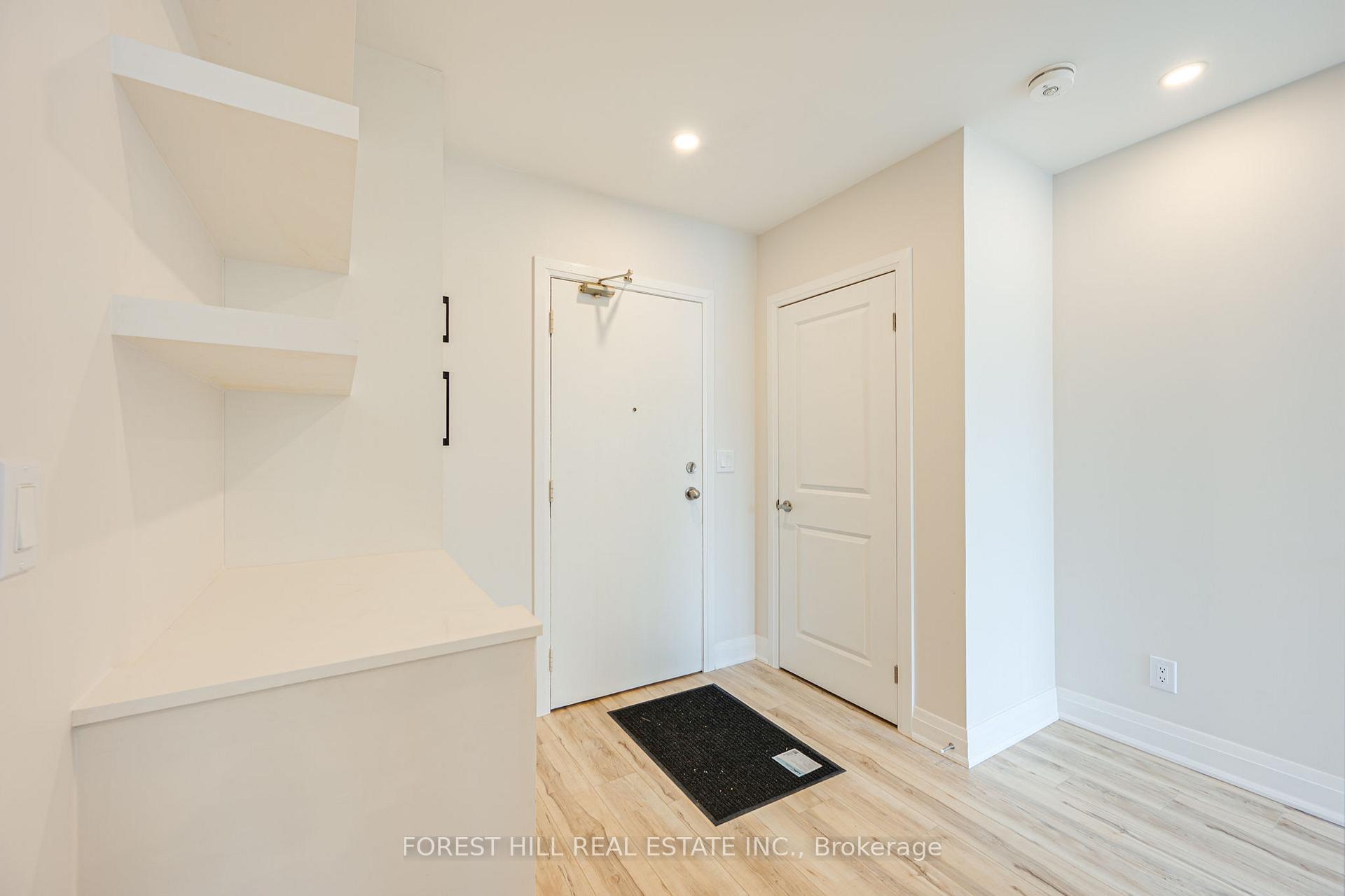 Photo 2 of Unit 2, 7725 Yonge Street, Markham, Thornhill — HOMEH