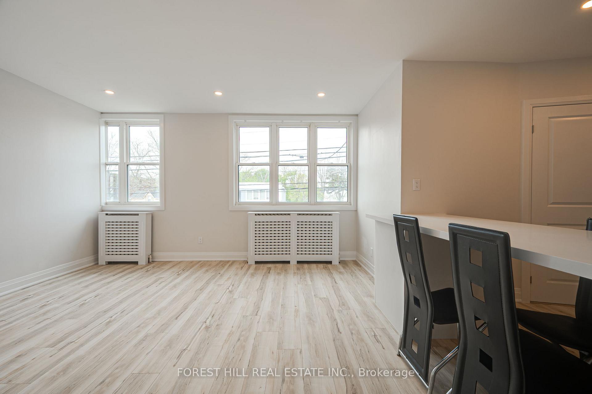 Photo 14 of Unit 2, 7725 Yonge Street, Markham, Thornhill — HOMEH