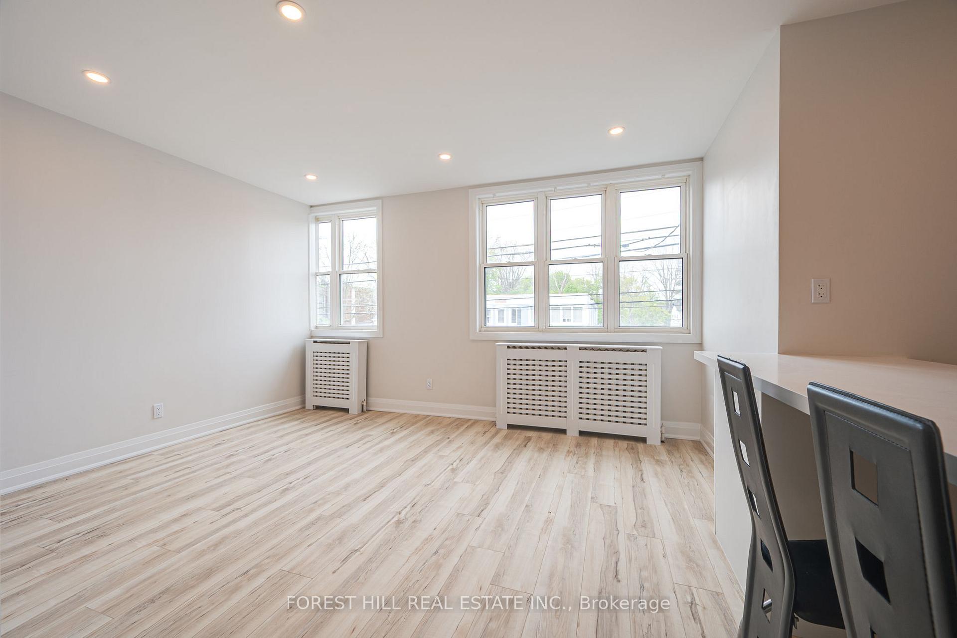 Photo 15 of Unit 2, 7725 Yonge Street, Markham, Thornhill — HOMEH
