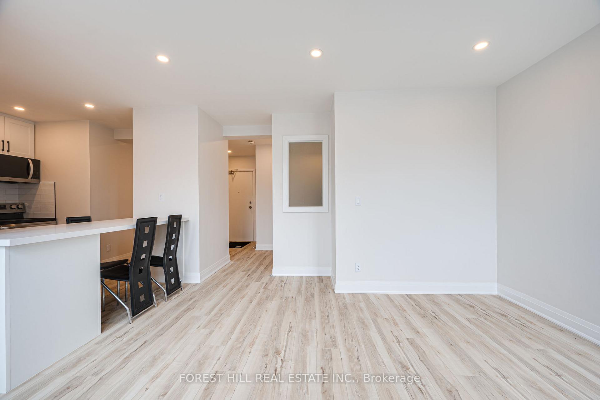 Photo 17 of Unit 2, 7725 Yonge Street, Markham, Thornhill — HOMEH