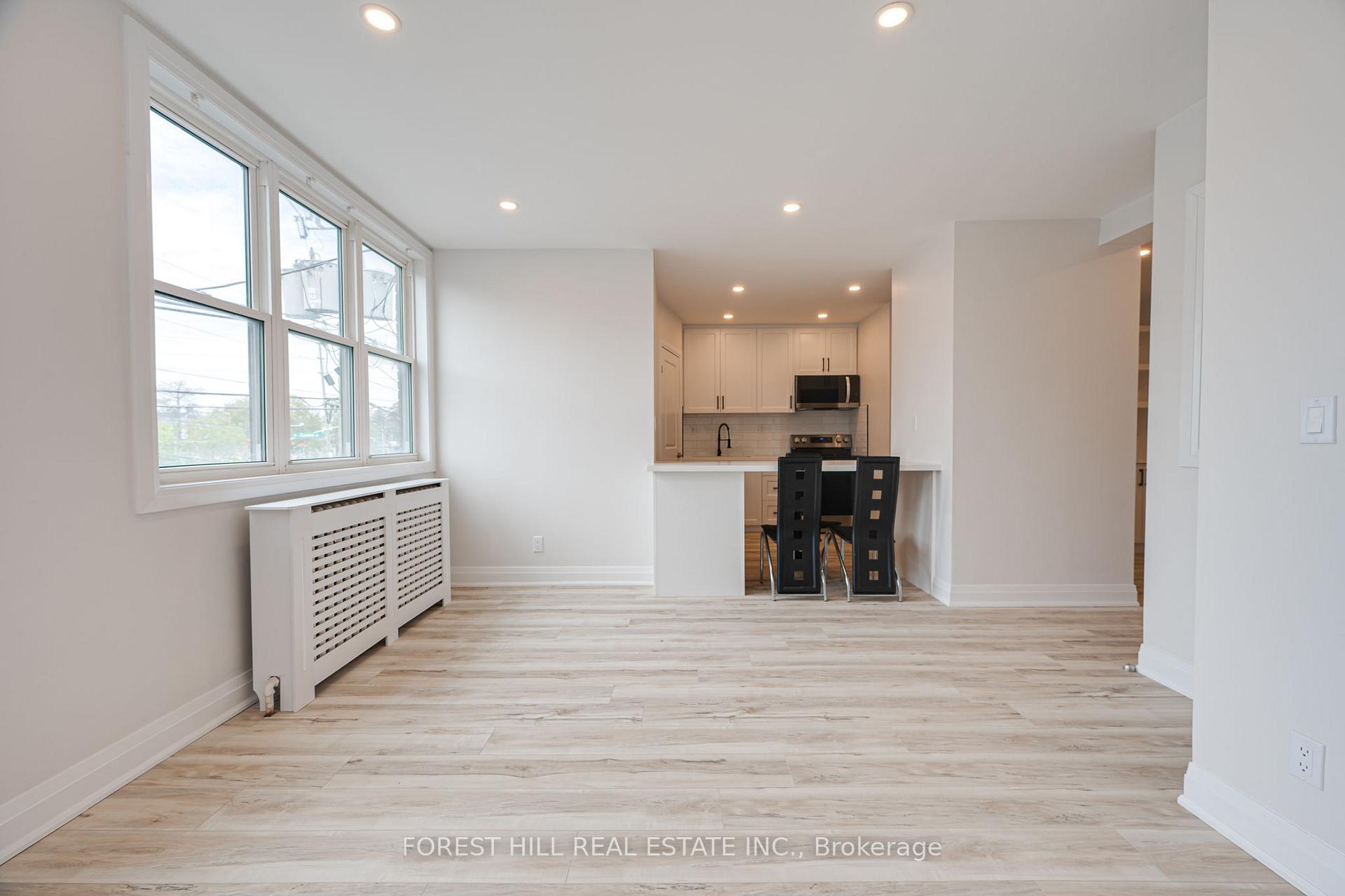 Photo 18 of Unit 2, 7725 Yonge Street, Markham, Thornhill — HOMEH