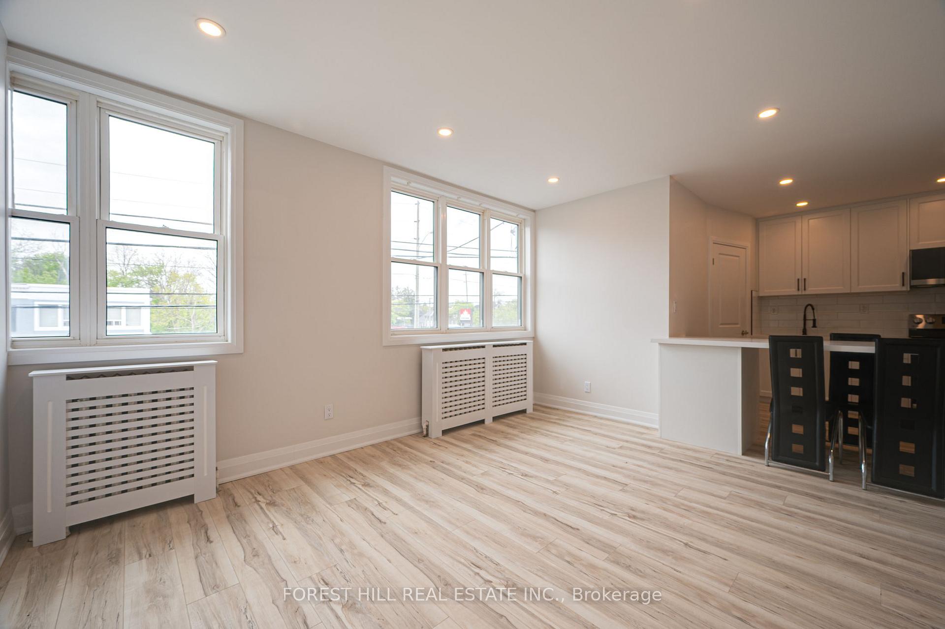 Photo 19 of Unit 2, 7725 Yonge Street, Markham, Thornhill — HOMEH
