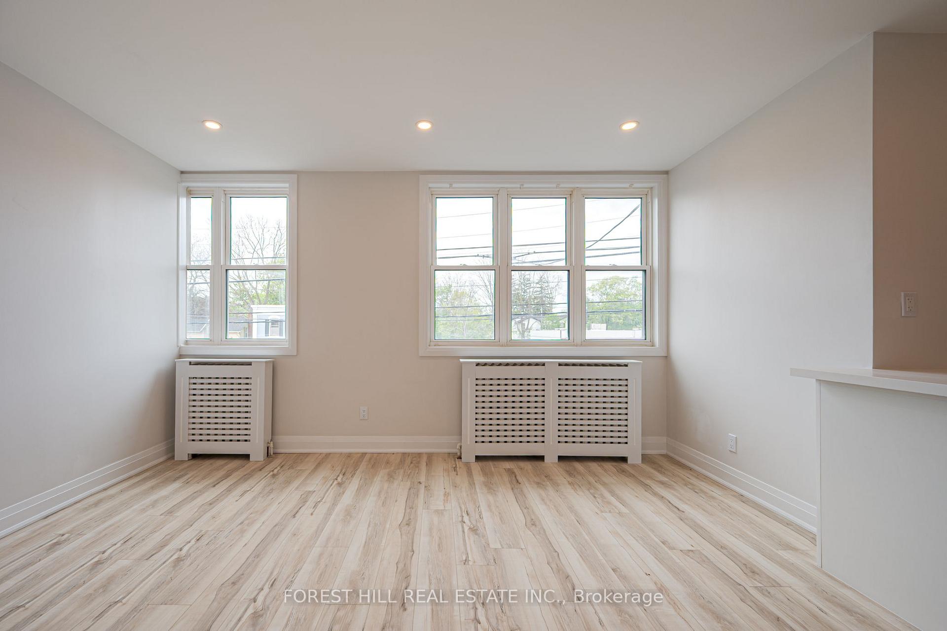 Photo 20 of Unit 2, 7725 Yonge Street, Markham, Thornhill — HOMEH