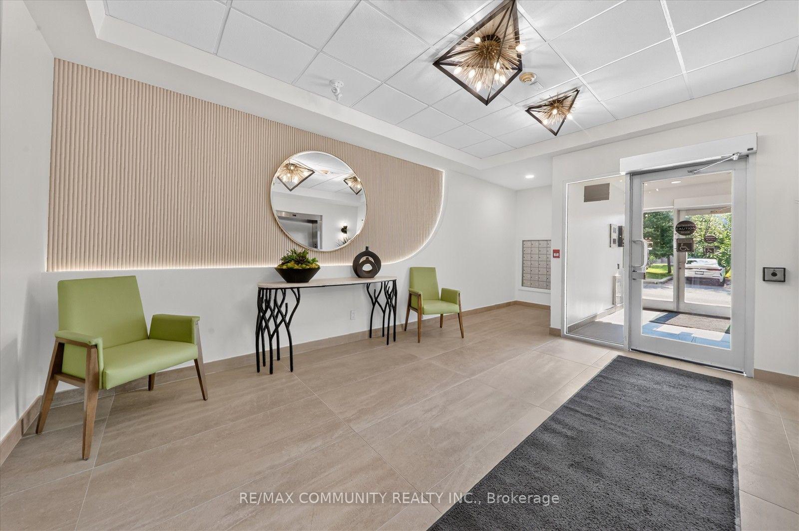 Photo 7 of Unit 308, 9431 Jane Street, Vaughan, Maple — HOMEH