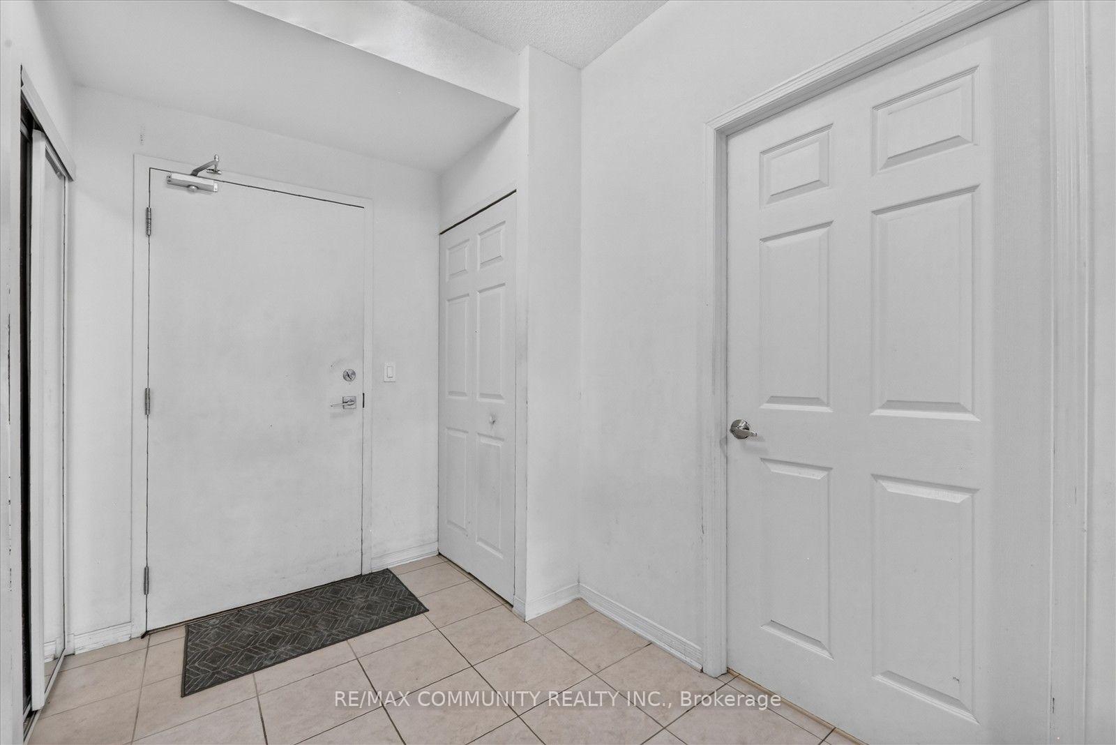 Photo 12 of Unit 308, 9431 Jane Street, Vaughan, Maple — HOMEH