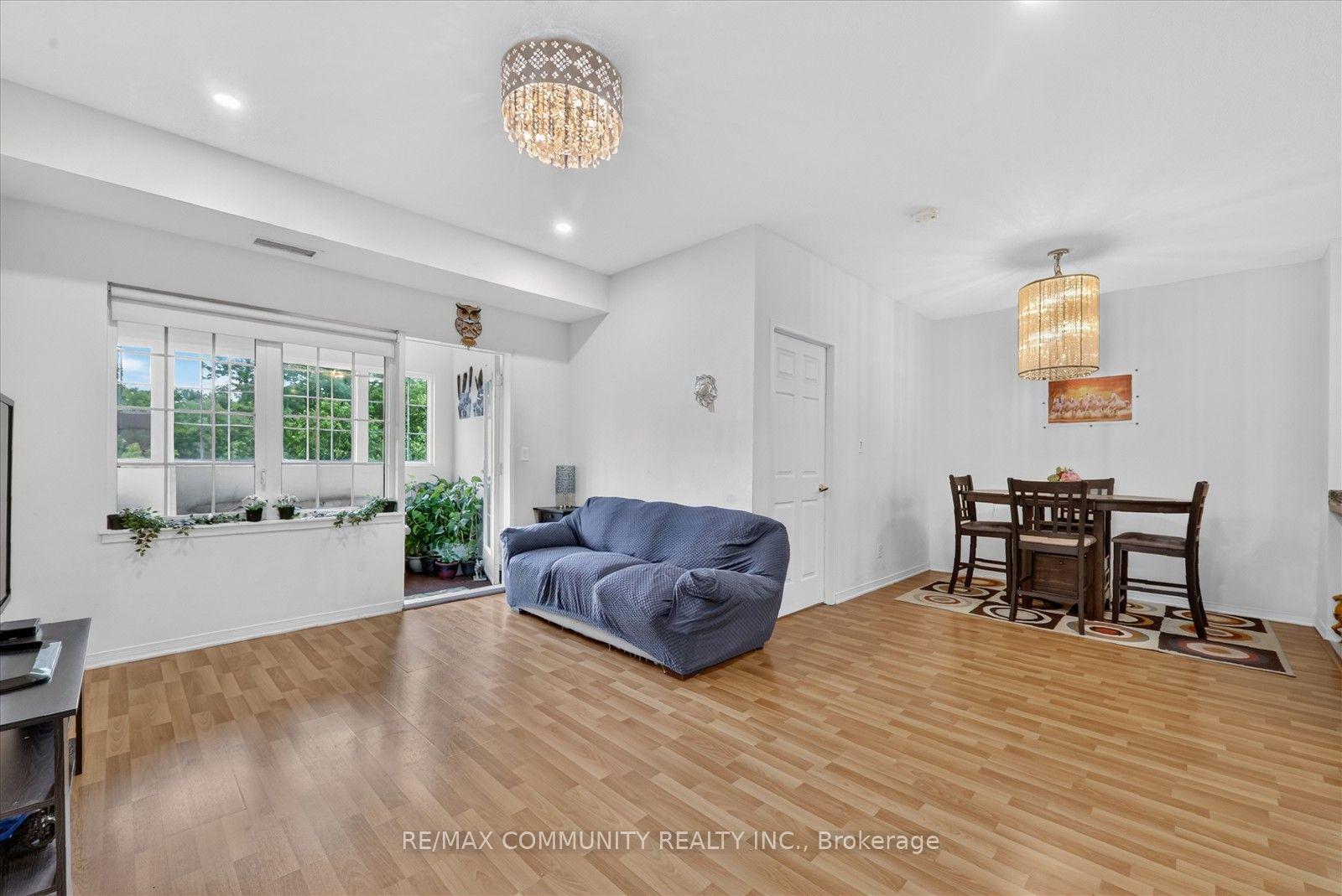 Photo 19 of Unit 308, 9431 Jane Street, Vaughan, Maple — HOMEH