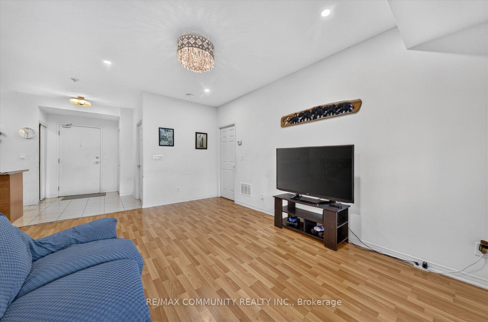 Photo 21 of Unit 308, 9431 Jane Street, Vaughan, Maple — HOMEH