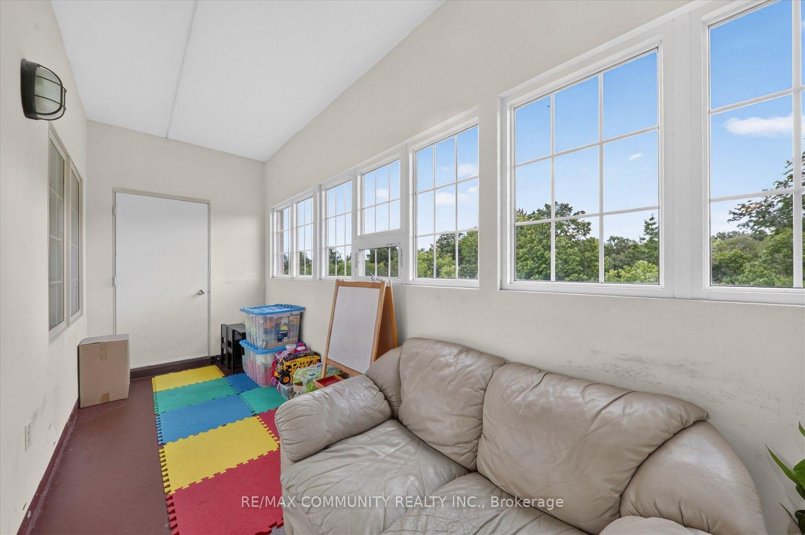 Photo 22 of Unit 308, 9431 Jane Street, Vaughan, Maple — HOMEH