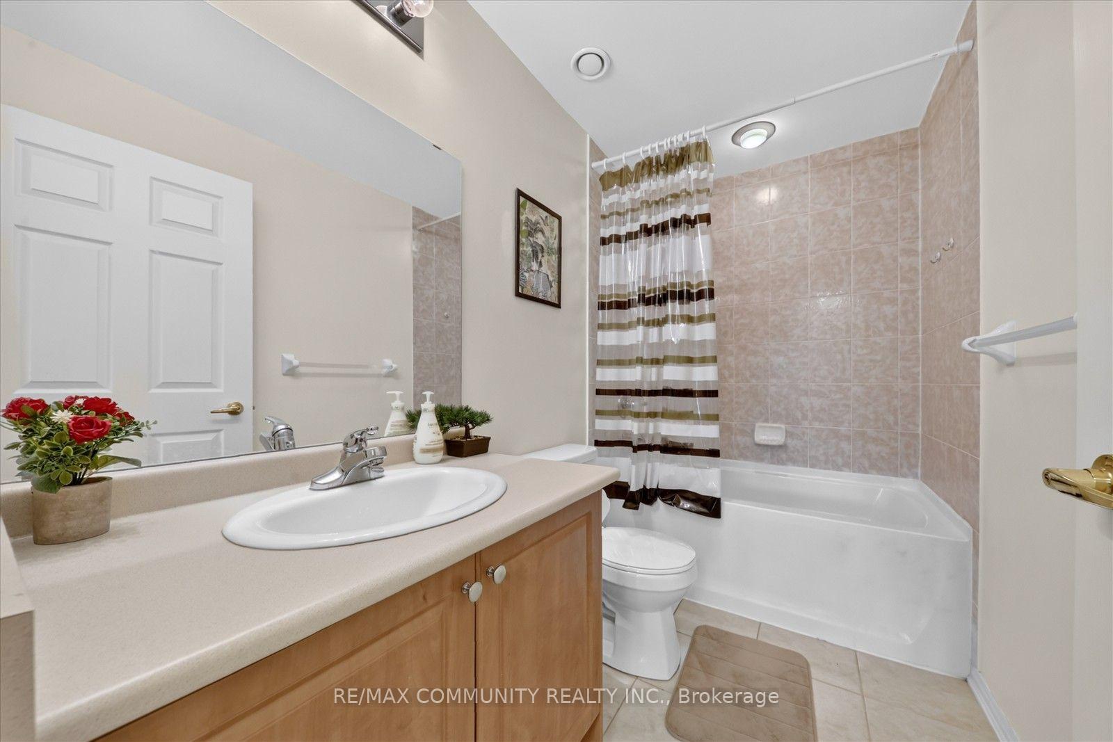 Photo 32 of Unit 308, 9431 Jane Street, Vaughan, Maple — HOMEH