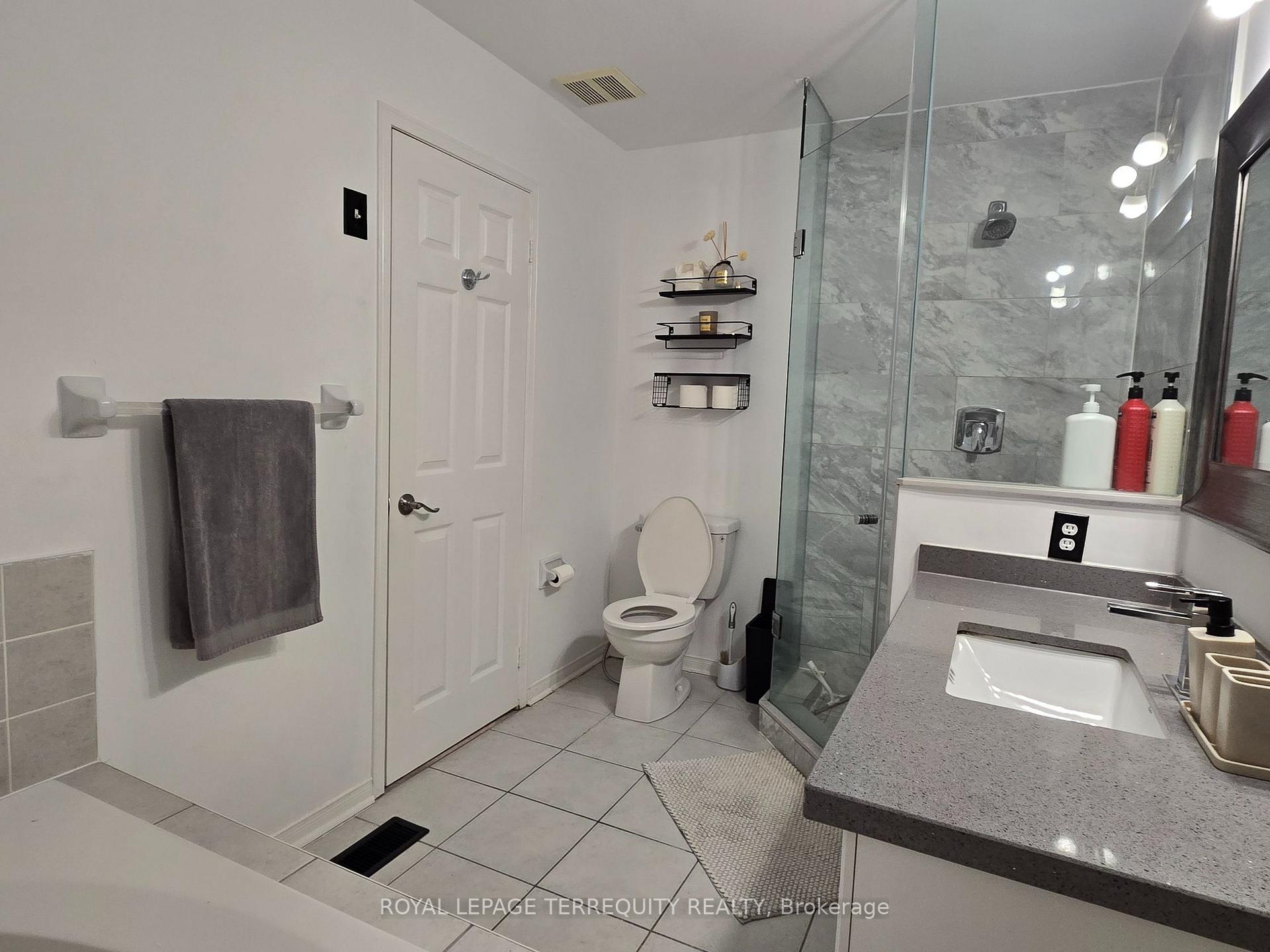 Photo 18 of 7155 Lowville Heights, Mississauga, Lisgar — HOMEH