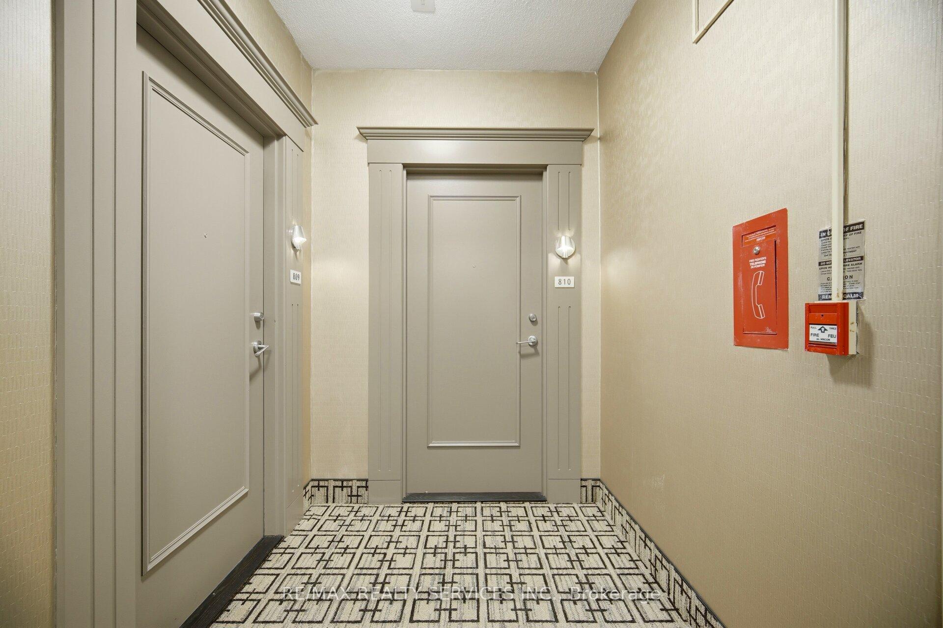 Photo 7 of Unit 810, 225 Webb Drive, Mississauga, City Centre — HOMEH