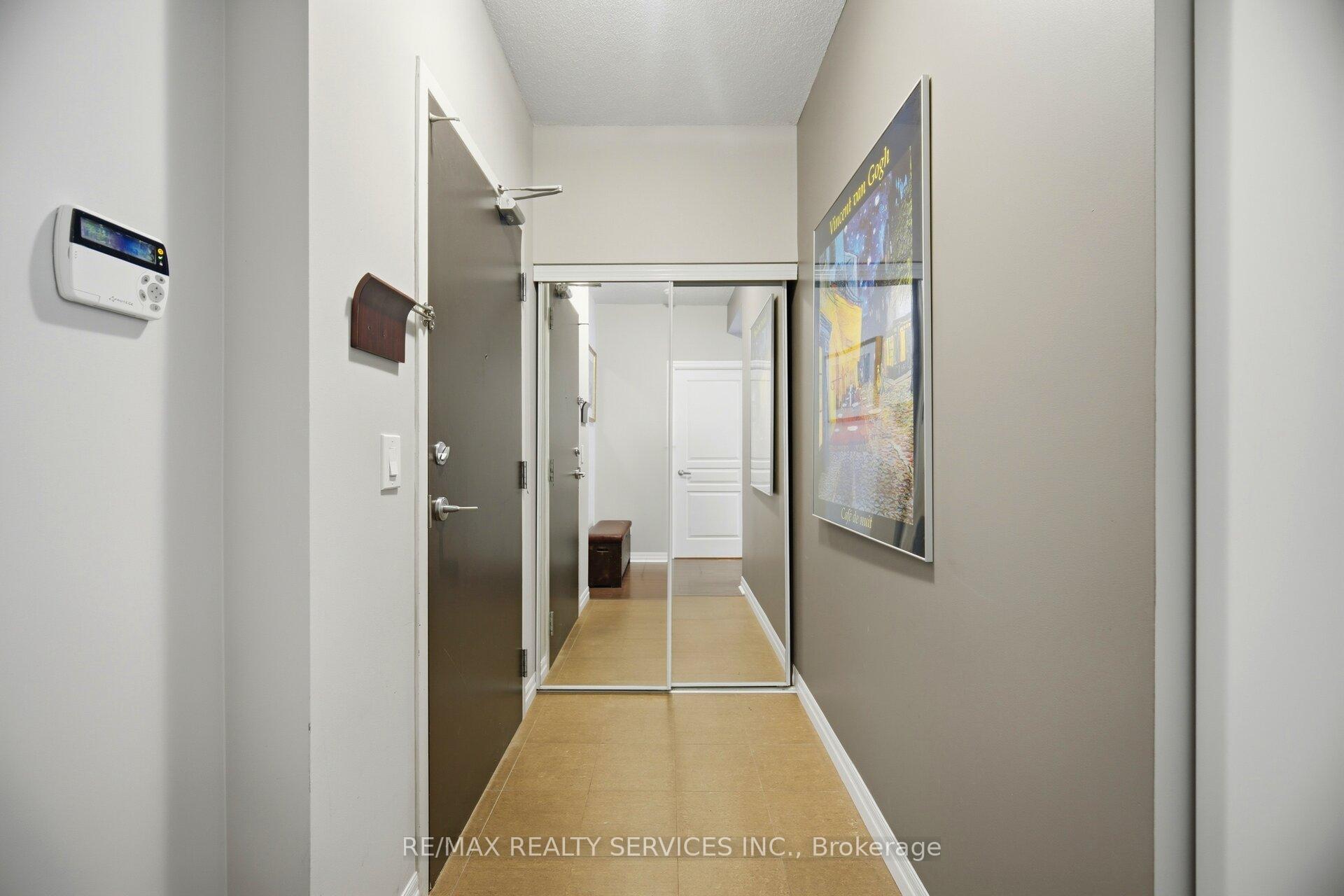 Photo 8 of Unit 810, 225 Webb Drive, Mississauga, City Centre — HOMEH