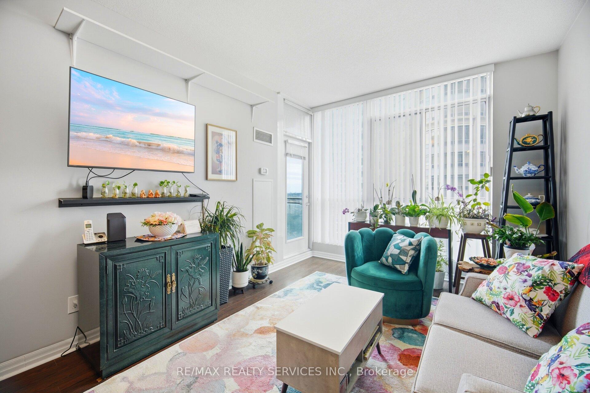 Photo 15 of Unit 810, 225 Webb Drive, Mississauga, City Centre — HOMEH