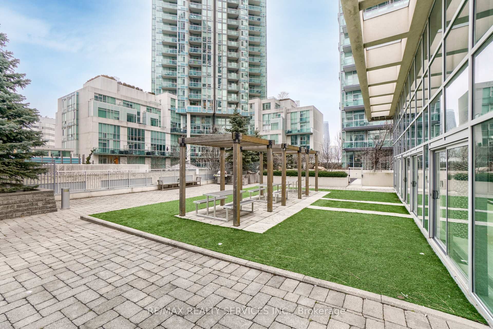 Photo 35 of Unit 810, 225 Webb Drive, Mississauga, City Centre — HOMEH