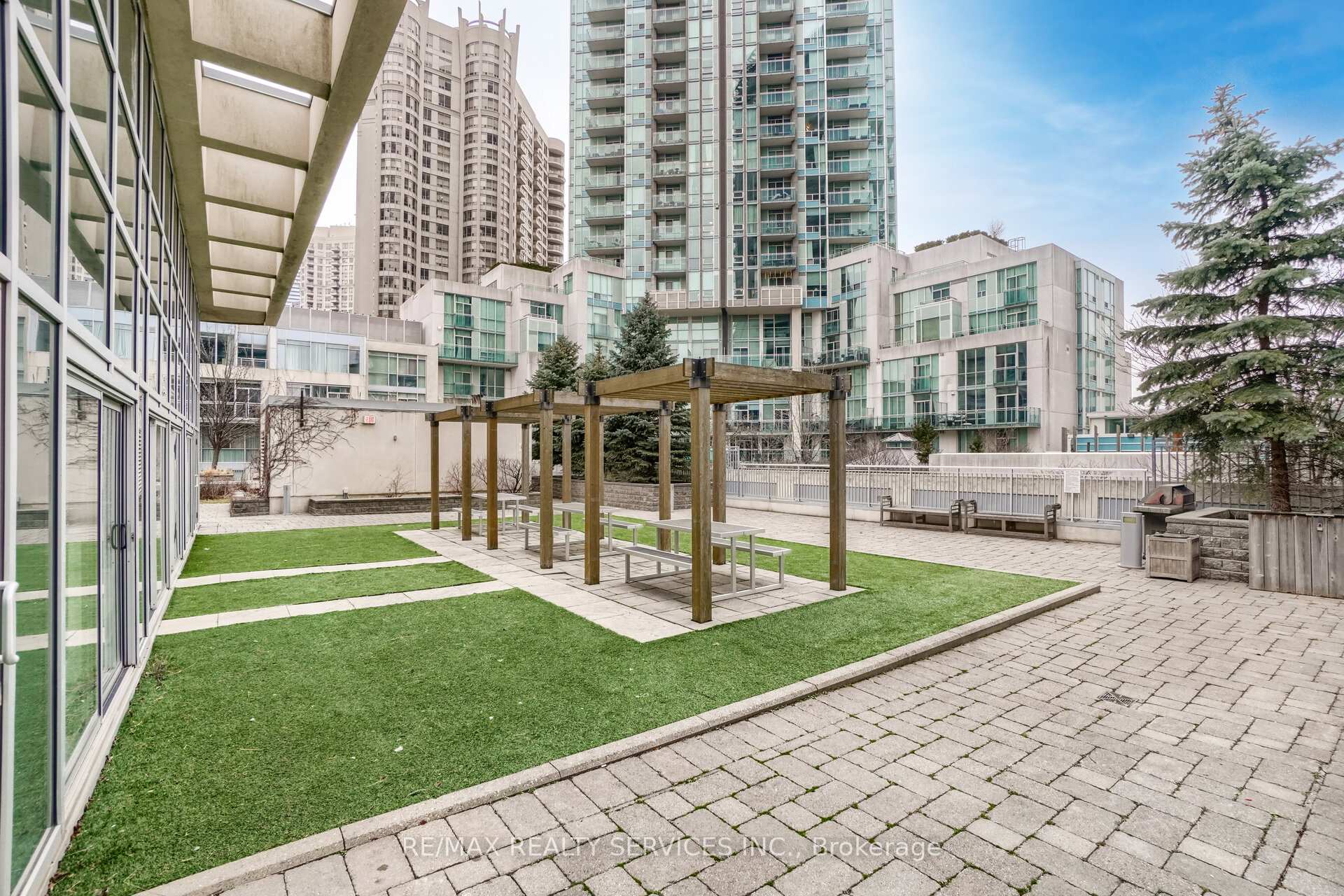 Photo 36 of Unit 810, 225 Webb Drive, Mississauga, City Centre — HOMEH