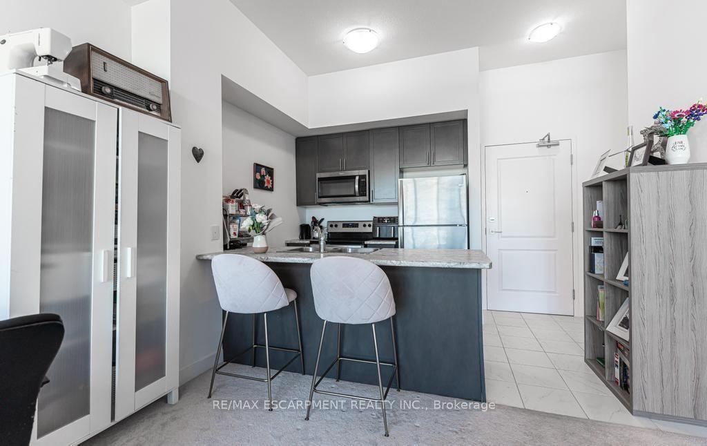 Photo 3 of Unit 503, 450 Dundas Street E, Hamilton, Waterdown — HOMEH