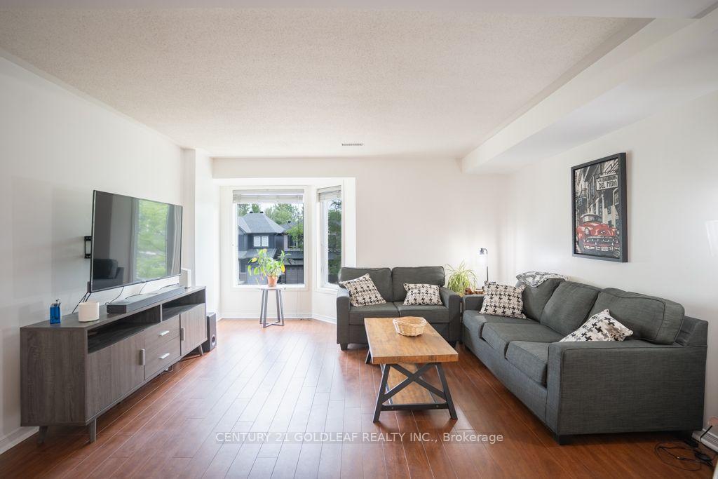 Photo 4 of Unit 58, 379 Aquaview Drive, Ottawa, Avalon East — HOMEH