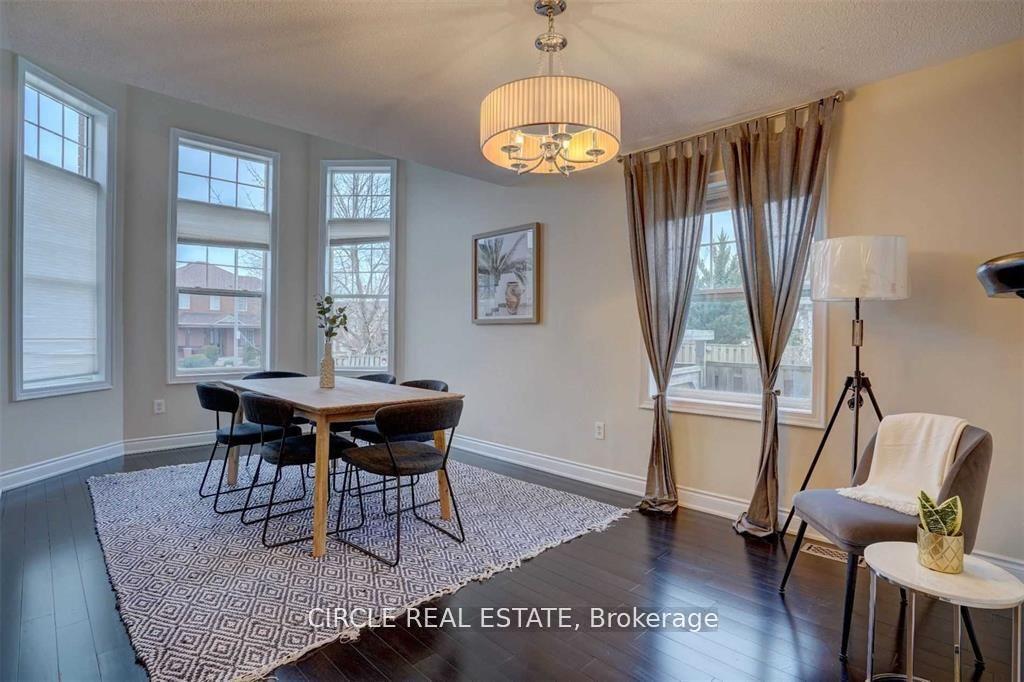 Photo 3 of Unit Upper Portion, 2971 Westoak Trails Boulevard, Oakville, Westmount — HOMEH