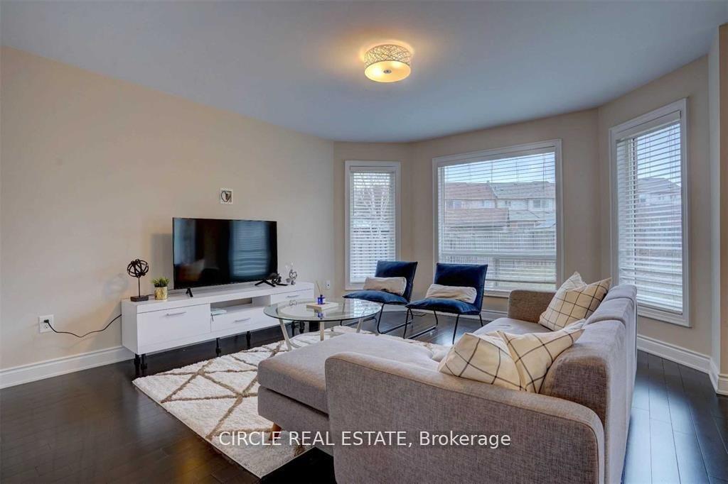 Photo 9 of Unit Upper Portion, 2971 Westoak Trails Boulevard, Oakville, Westmount — HOMEH