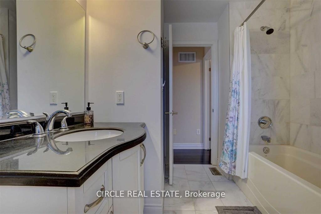 Photo 16 of Unit Upper Portion, 2971 Westoak Trails Boulevard, Oakville, Westmount — HOMEH